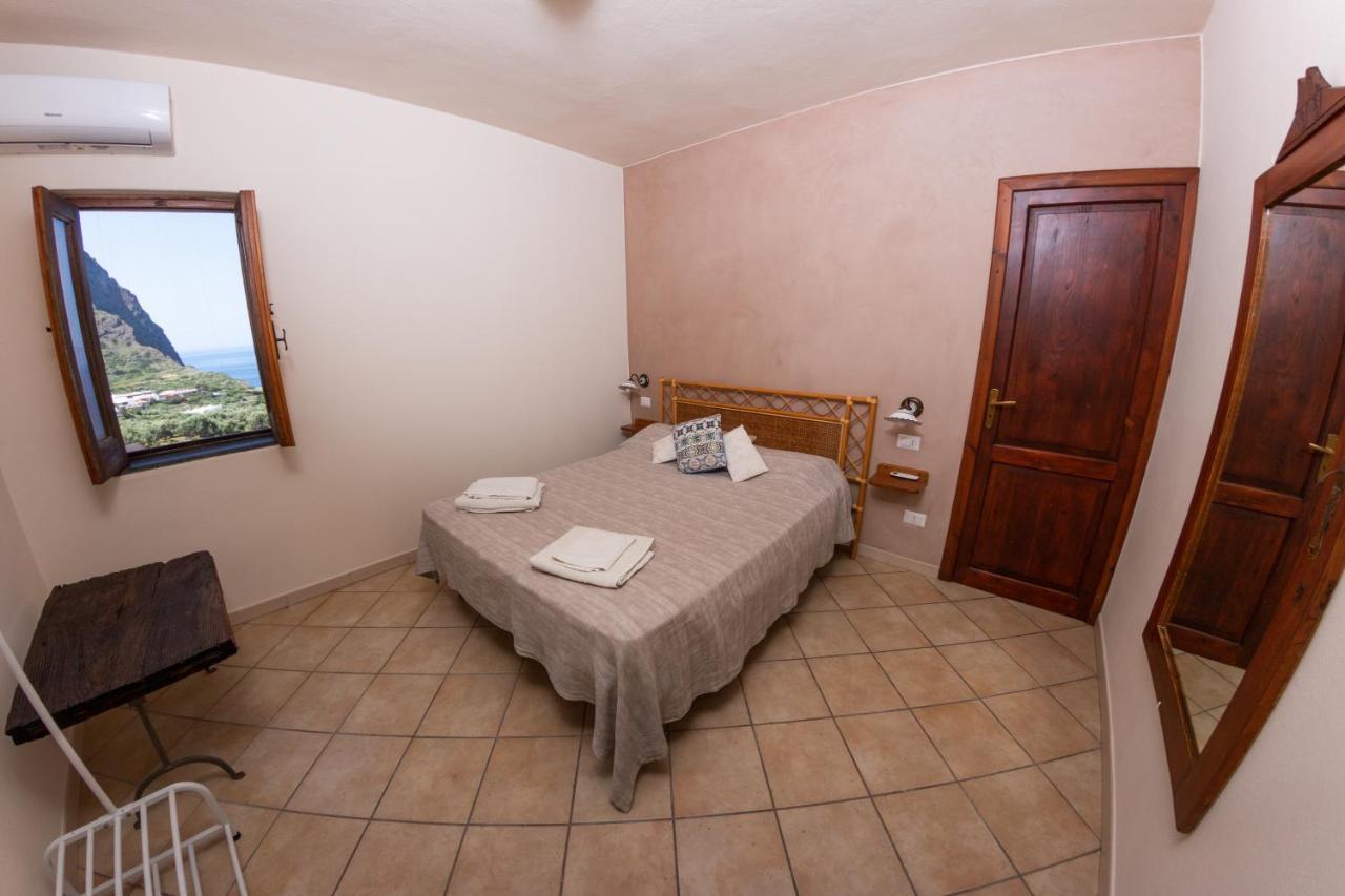 Agriturismo Al Cappero Malfa  Buitenkant foto