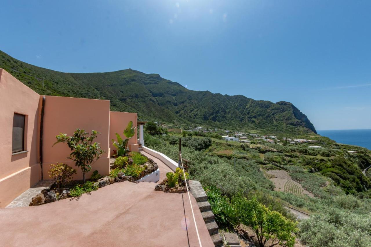 Agriturismo Al Cappero Malfa  Buitenkant foto